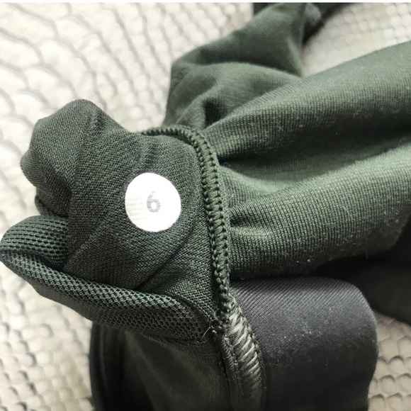 Lululemon Adjustable All Sports Camo bra size 6 - Picture 3 of 3